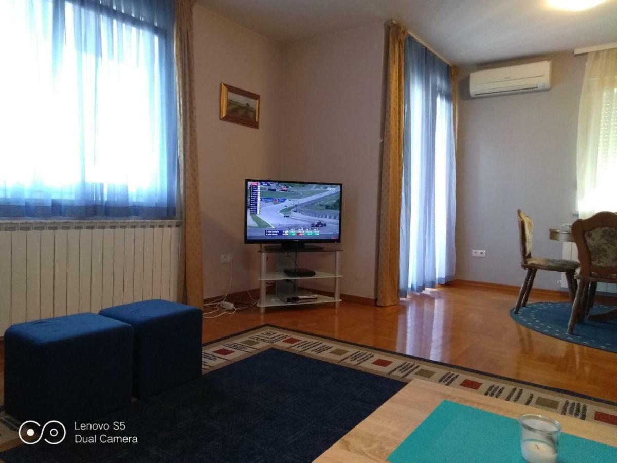Apartment Almica *